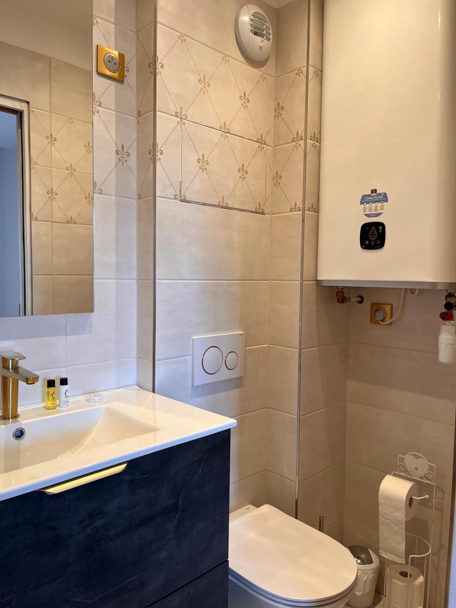 Hdg Hotel Gare De L'Isle Adam Appart'S Hotel Parmain Luaran gambar